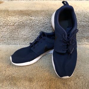 Awesome Roshi Running shoes